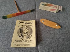 Physikalisches Holzspielzeug -