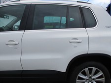 Tür hinten links VW Tiguan 5N CANDYWEISS LB9A weiß