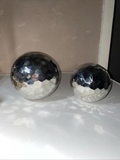 2 Deko Glaskugeln,wabenmuster, Silber, D.46.5+ 37.5cm