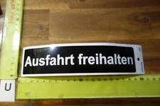 Alter Aufkleber Beschriftung Tür-Schild Hinweis Garage Tor AUSFAHRT FREIHALTEN