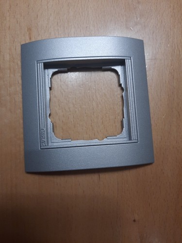 Gira abdeckrahmen 1fach 0211 - abdeckrahmen,
