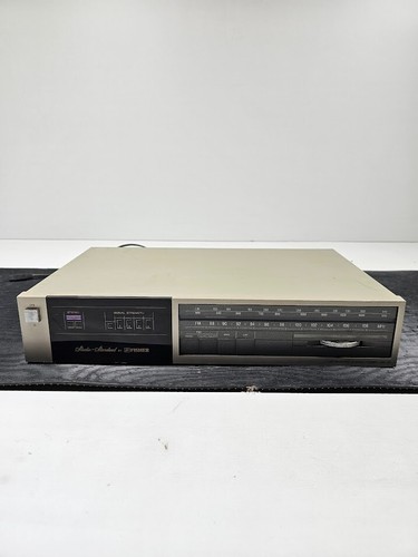 Fisher stereo tuner - fm-55,