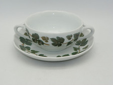 Suppentasse mit Untertasse von