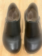 Betula Closed Toe & Heel clogs