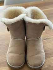 UGG AUSTRALIA 5803 BAILEY