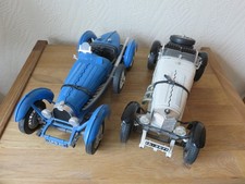 Modellautos: 2 Oldtimer-Rennwagen von Burago 1:18