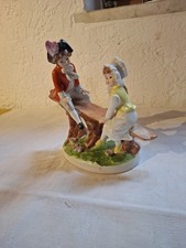 Sehr schöne Porzellan Figur vermutlich Thüringen  Handgemalt 15cm Groß 