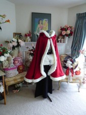 Braut Knielänge Kapuze