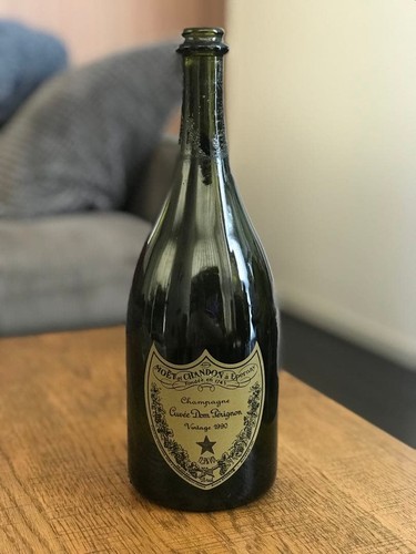 Leere schnapsflaschen 1990 dom - 1990,