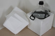 Glasballon 25l mit Versandschutz aus Styropor