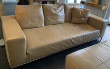 Luxus Leder Sofa von Who‘s Perfect und XXL Lederhocker