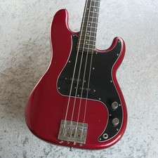 Fender Nate Mendel P Bass