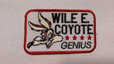 WILE E. COYOTE GENIUS  Aufnäher Patch Rechteck 10x6cm ROAD RUNNER LOONEY TUNES