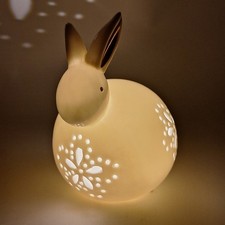 LED Hase weiß/gold aus