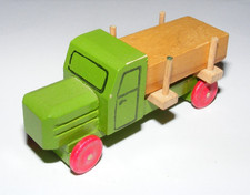 vintage DDR Holz LKW grün