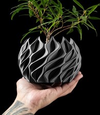 3D Design Blumentopf „Twisted P“ – Moderne Vase/Übertopf aus dem Bergischen Land