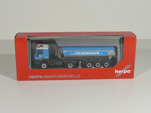 Herpa modell iveco trakker - modell,