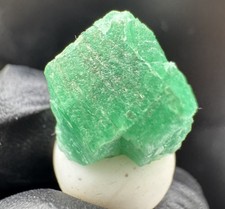 Top Natur Smaragd! Grüner