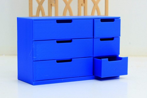 Dresser with six drawers - ,