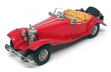 Franklin Mint 1/24 Scale 2507R - 1935 Mercedes Benz 500k Special Roadster - Red