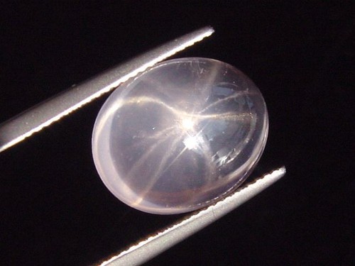 Sternrosenquarz oval - 7,48, ct.