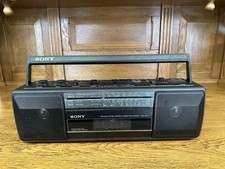 Sony CFS-210L Vintage Boombox Radio Kassettendeck FM MW LW SW Retro
