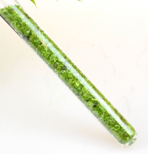 Edelsteinstab peridot zum - peridot,