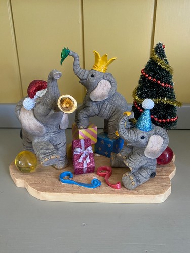 Tuskers wish you an - "we, ele