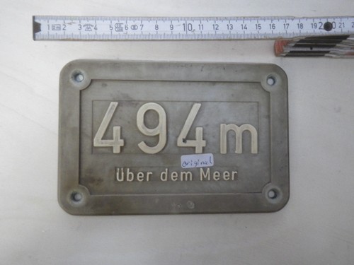 Schild höhenmarke hoehenmarke - schild,