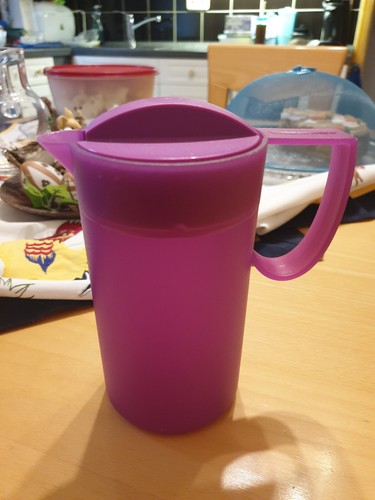 Tupperware milchkanne lila - tupperware,