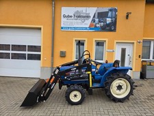 Kleintraktor Iseki TU 1700 mit Frontlader Allrad    3 Zylinder