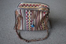 Ethno Hippie Umhängetasche gelb braun rot beige schwarz 35,5 cm X 24 cm X 18 cm