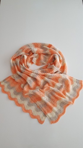 Handgestrickte stola - handgestrickte,