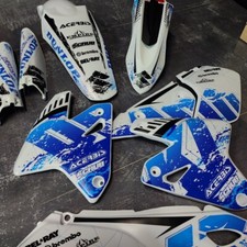 Grafik + Plastik kit Suzuki