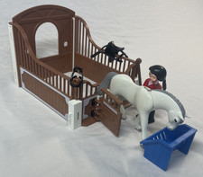 Playmobil Pferdestall, Reitstall, Reiterin, Dressurreiter, Pferdebox