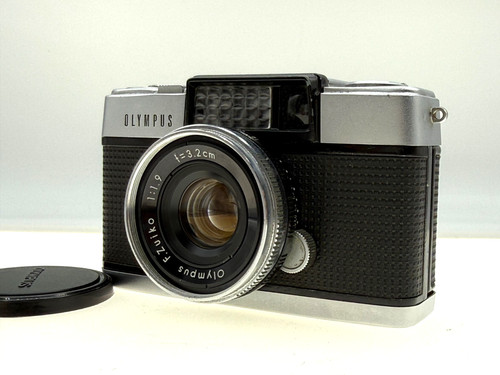Near mint olympus pen d - d, half