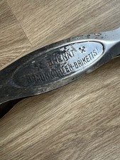 Antike Kohlenzange Brikett