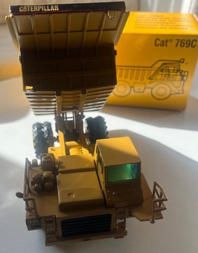 Cat modelle 769 c - 1:50,
