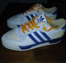 adidas rivalry low Schuhe