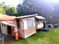 Bieten Ganzjahresstellplatz