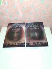 2 x Trudi Canavan Bücherpaket