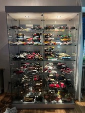 Glasvitrine mit LED Beleuchtung ESG Sicherheitsglas 120x44x184