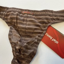 OlafBenz Ministering Red1025