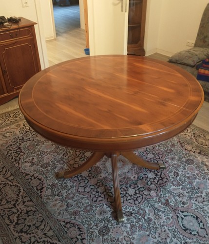 Schöner runder holztisch - schöner,,