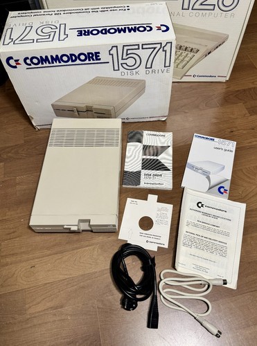 Commodore 1571 floppy - commodore,