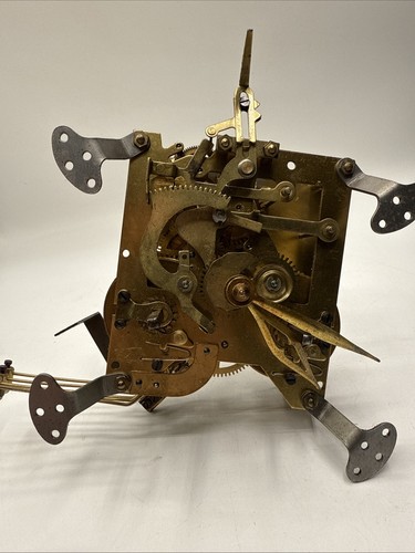 Altes uhrwerk wanduhr - uhrwerk,