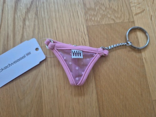 Wicked weasel keychain limited - wicked,