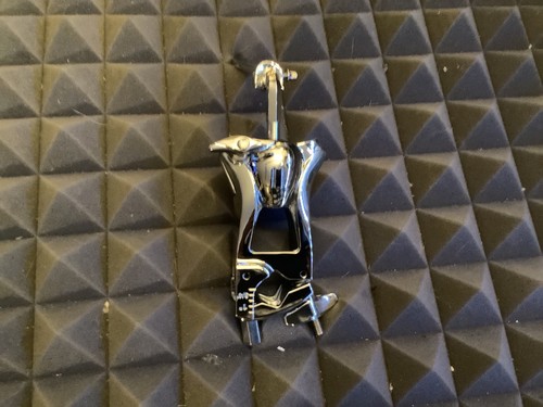 Tom halter aus metall - tom-halter,