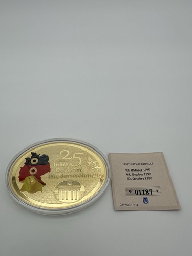 Gigant medaille zum thema - zum, "25