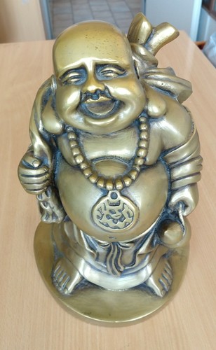 Lachender buddha figure - lachender,